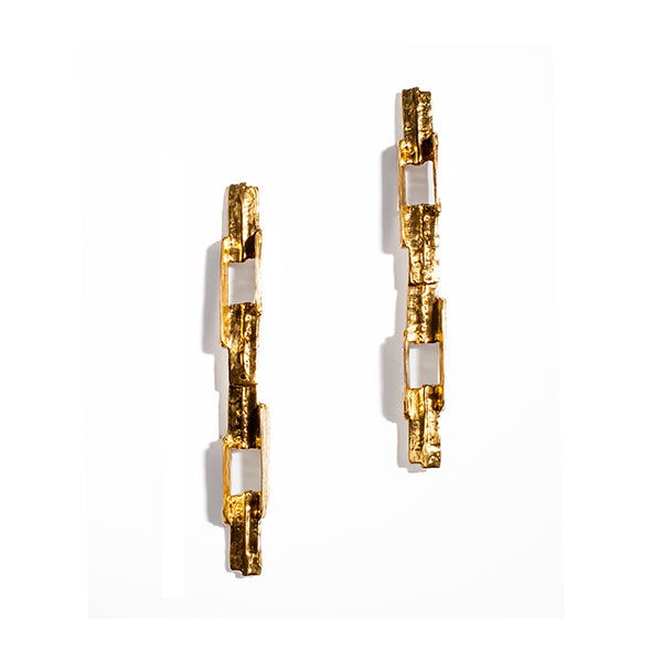 ALATA RIVETED TRESTLE EARRINGS BRASS