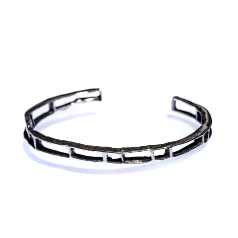 THIN ALATA STRUCTURE CUFF STERLING
