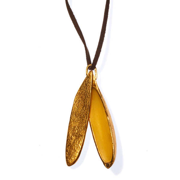 PIVOT POD SOLID PERFUME LOCKET BRASS / ADJUSTABLE LEATHER LACE